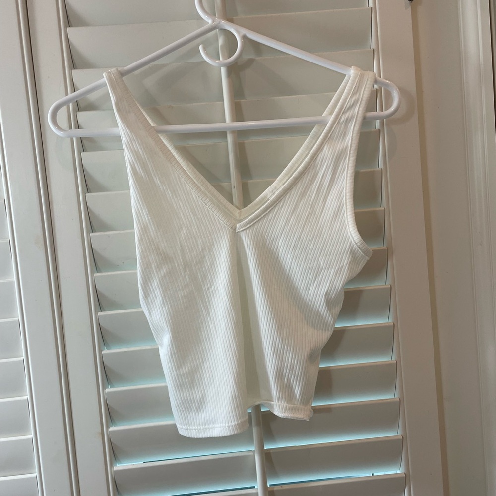 Abound White Ribbed V-Neck Tank Top